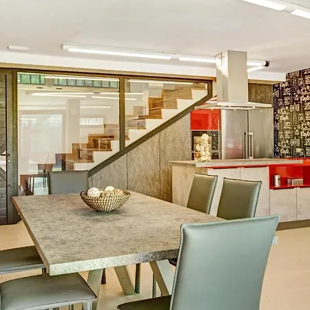 Harmony Level Floor Apartment Santidad